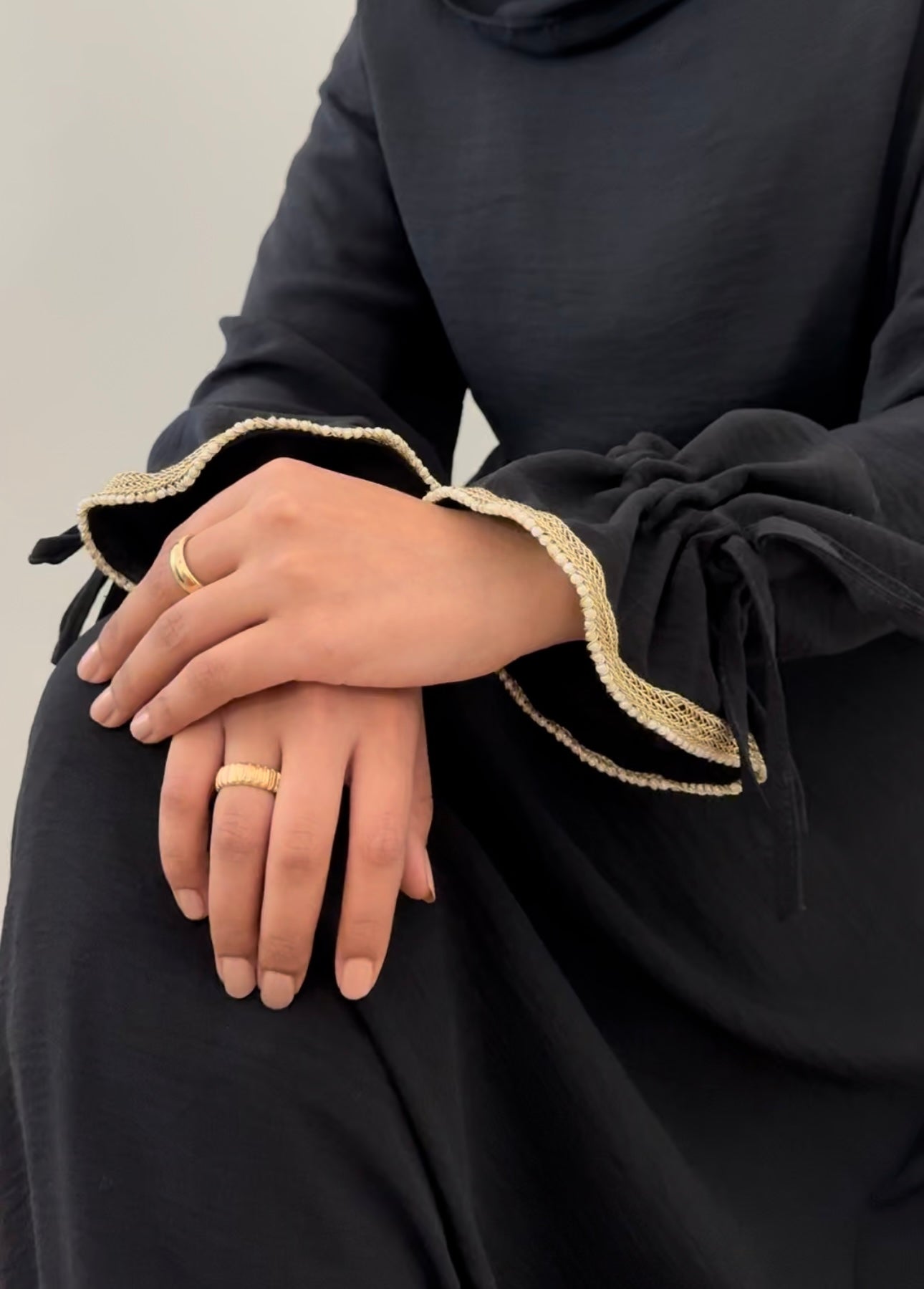 Hala- Black